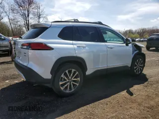 2023 Toyota Corolla Cross XLE z VIN 7MUDAABG8PV072480, wystawiony jako Copart lot #53847495 z przebiegiem 47 754 mil mil oraz Szkody całkowita. Historia ofert i sprzedaży dostępna na DreamBid. Obrazek 3.