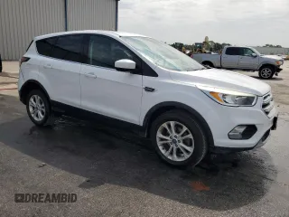 2017 Ford Escape SE z VIN 1FMCU0GD9HUE38848, wystawiony jako Copart lot #56859745 z przebiegiem 69 404 mil mil oraz Szkoda całkowita • Salvage title. Historia ofert i sprzedaży dostępna na DreamBid. Obrazek 4.