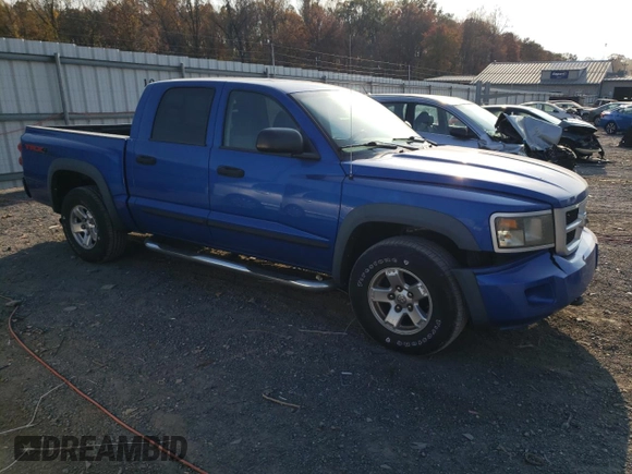 2008 Dodge Dakota with VIN 1D7HW78N38S550177, listed as a Copart auction lot 77898264 with 117,222 mi miles and Salvage title. Bid and sale history available at DreamBid. Image 4.