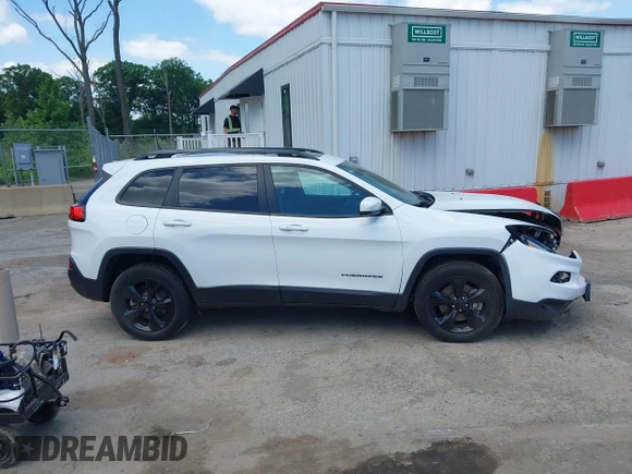 2018 Jeep Cherokee Limited with VIN 1C4PJMDX0JD514581, listed as a IAAI auction lot 42302202 with 34,133 mi miles and . Bid and sale history available at DreamBid. Image 13.