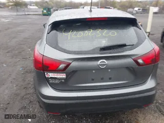 2017 Nissan Rogue Sport SV with VIN JN1BJ1CP9HW030968, listed as a IAAI auction lot 42002320 with 96,904 mi miles. Bid and sale history available at carsss.com. Image 16.
