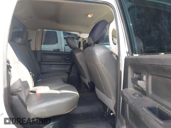 2018 Ram 2500 Tradesman with VIN 3C7WR4HJ2JG253700, listed as a IAAI auction lot 41614284 with 119,662 mi miles. Bid and sale history available at carsss.com. Image 8.