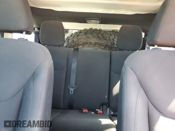 2016 Jeep Wrangler Unlimited Freedom with VIN 1C4BJWDG8GL300314, listed as a Copart auction lot 61044645 with 103,396 mi miles and Clean title. Bid and sale history available at DreamBid. Image 10.