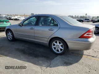 2004 Mercedes-Benz C 320 с VIN WDBRF64J34F447323, выставлен на аукционе Copart как лот 60122185 с пробегом 141 758 миль миль и Списание • Salvage title. История ставок и продаж доступна на DreamBid. Изображение 2.