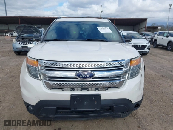 2013 Ford Explorer XLT with VIN 1FM5K8D87DGA79075, listed as a IAAI auction lot 42027067 with 152,068 mi miles and . Bid and sale history available at carsss.com. Image 12.