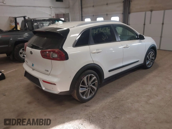 2019 Kia Niro Touring with VIN KNDCE3LC3K5216257, listed as a IAAI auction lot 41760534 with 117,187 mi miles. Bid and sale history available at carsss.com. Image 4.
