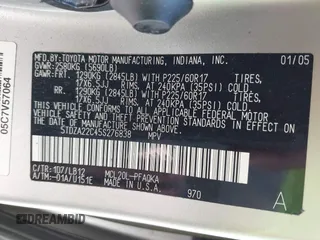 2005 Toyota Sienna XLE with VIN 5TDZA22C45S276838, listed as a IAAI auction lot 42149942 with 242,598 mi miles and . Bid and sale history available at carsss.com. Image 9.
