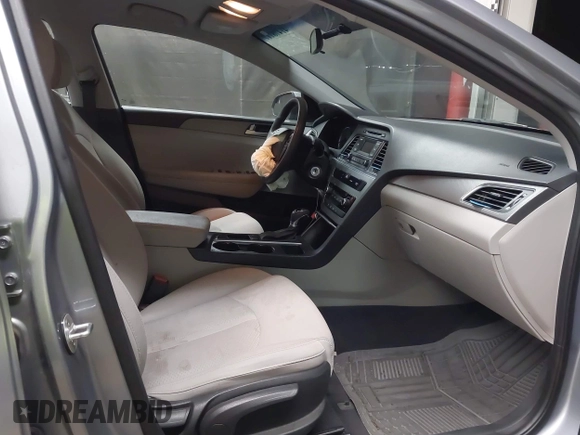 2017 Hyundai Sonata SE with VIN 5NPE24AFXHH489693, listed as a IAAI auction lot 41478117 with 115,043 mi miles. Bid and sale history available at carsss.com. Image 5.