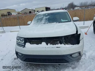2018 Volkswagen Atlas 3.6L V6 SE with VIN 1V2LR2CA9JC543185, listed as a IAAI auction lot 41293560 with 147,966 mi miles. Bid and sale history available at carsss.com. Image 12.