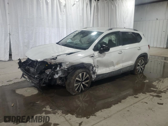 2023 Volkswagen Taos SE z VIN 3VVYX7B24PM332649, wystawiony jako Copart lot #42187795 z przebiegiem Nie podano mil oraz Czysty tytuł • Clean title. Historia ofert i sprzedaży dostępna na DreamBid. Obrazek 1.