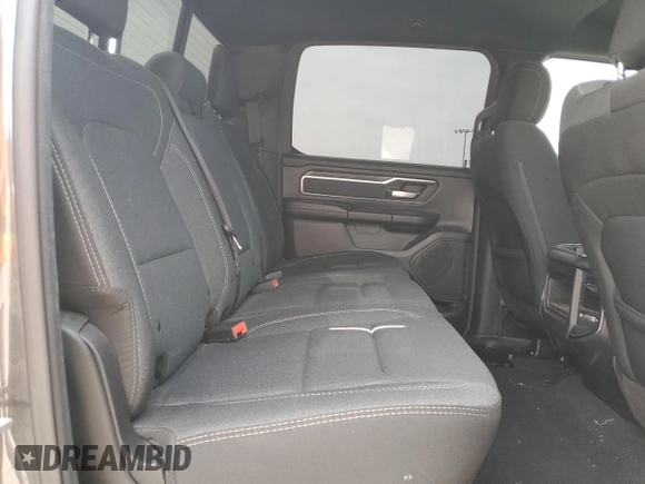 2019 Ram 1500 Big Horn z VIN 1C6RREFT0KN745503, wystawiony jako Copart lot #49421075 z przebiegiem 124 488 mil mil oraz Szkoda całkowita • Salvage title. Historia ofert i sprzedaży dostępna na DreamBid. Obrazek 10.