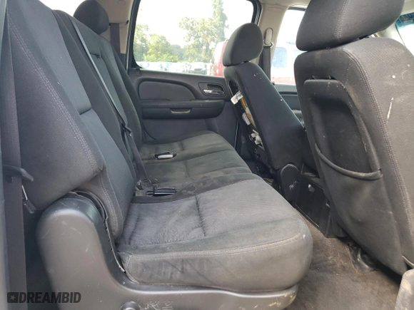 2010 Chevrolet Suburban Commercial with VIN 1GNUKHE3XAR241341, listed as a Copart auction lot 69086944 with 232,973 mi miles and Salvage Title. Bid and sale history available at carsss.com. Image 11.