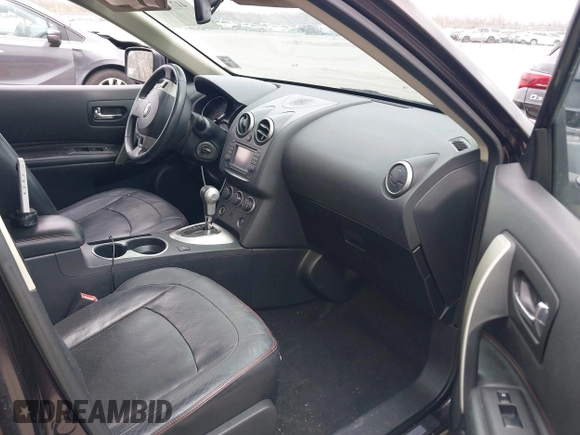 2011 Nissan Rogue SV with VIN JN8AS5MT8BW158557, listed as a IAAI auction lot 41712719 with 140,468 mi miles. Bid and sale history available at carsss.com. Image 5.