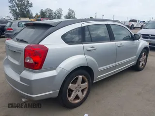 2009 Dodge Caliber R/T z VIN 1B3HB78B19D135779, wystawiony jako IAAI lot #42410327 z przebiegiem 182 862 mil mil oraz . Historia ofert i sprzedaży dostępna na DreamBid. Obrazek 4.