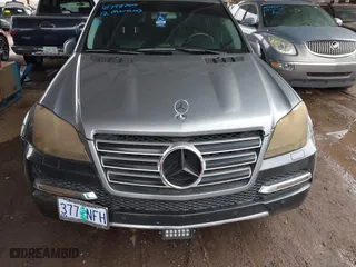 2012 Mercedes-Benz GL-Class GL 550 with VIN 4JGBF8GE4CA783163, listed as a IAAI auction lot 41756700 with 220,571 mi miles. Bid and sale history available at carsss.com. Image 6.