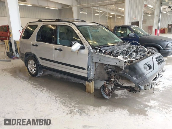 2006 Honda CR-V EX with VIN JHLRD78856C033763, listed as a IAAI auction lot 41715433 with 220,490 mi miles and . Bid and sale history available at carsss.com. Image 1.
