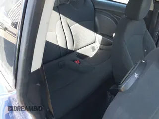 2012 MINI Hardtop с VIN WMWSU3C5XCT542826, выставлен на аукционе IAAI как лот 41372017 с пробегом 162 156 миль миль и . История ставок и продаж доступна на DreamBid. Изображение 8.