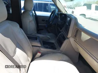 2005 Chevrolet Suburban LS with VIN 1GNEC16Z85J160936, listed as a IAAI auction lot 42489614 with 240,888 mi miles and . Bid and sale history available at DreamBid. Image 5.
