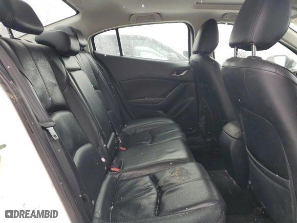 2018 Mazda Mazda3 4-Door Grand Touring with VIN 3MZBN1W31JM257598, listed as a Copart auction lot 47024215 with 0 mi miles and Salvage Title. Bid and sale history available at carsss.com. Image 10.
