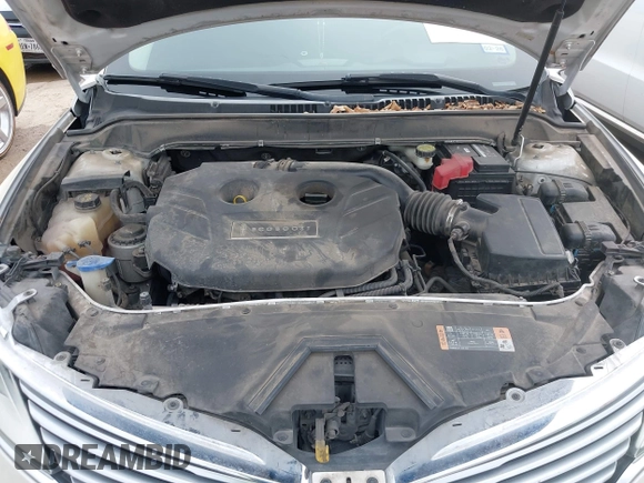 2015 Lincoln MKZ with VIN 3LN6L2G97FR616137, listed as a IAAI auction lot 41920939 with 180,004 mi miles. Bid and sale history available at carsss.com. Image 10.
