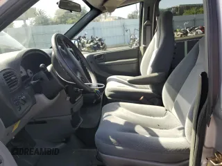 2005 Dodge Caravan SE z VIN 1D4GP24R85B110758, wystawiony jako Copart lot #54221555 z przebiegiem 53 510 mil mil oraz Szkoda całkowita • Salvage title. Historia ofert i sprzedaży dostępna na DreamBid. Obrazek 7.
