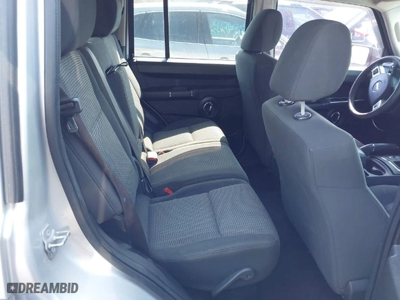 2010 Jeep Commander Sport with VIN 1J4RG4GK2AC105232, listed as a IAAI auction lot 41790011 with 192,281 mi miles. Bid and sale history available at carsss.com. Image 8.