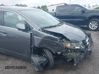 2017 Honda Odyssey SE with VIN 5FNRL5H3XHB026595, listed as a IAAI auction lot 39631978 with 92,555 mi miles and . Bid and sale history available at carsss.com. Image 17.