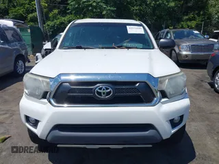 2015 Toyota Tacoma with VIN 3TMLU4EN1FM195626, listed as a IAAI auction lot 42571649 with 135,699 mi miles and . Bid and sale history available at DreamBid. Image 12.