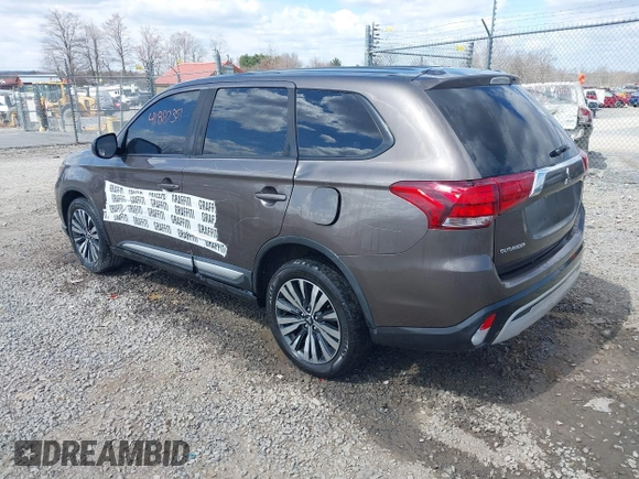 2020 Mitsubishi Outlander ES z VIN JA4AZ3A33LZ015378, wystawiony jako IAAI lot #41887351 z przebiegiem 113 349 mil mil oraz . Historia ofert i sprzedaży dostępna na DreamBid. Obrazek 3.