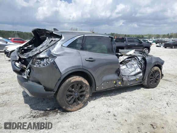 2021 Ford Escape SE with VIN 1FMCU0G65MUB10435, listed as a Copart auction lot 51562635 with 58,511 mi miles and Salvage title. Bid and sale history available at DreamBid. Image 3.