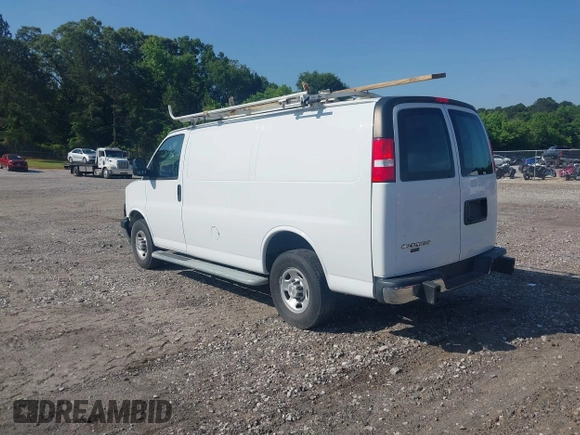 2022 Chevrolet Express Cargo with VIN 1GCWGAF75N1203256, listed as a IAAI auction lot 42294950 with 39,756 mi miles and . Bid and sale history available at DreamBid. Image 3.