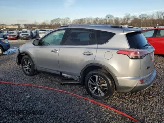 2018 Toyota RAV4 XLE with VIN 2T3WFREV8JW498673, listed as a Copart auction lot 87608275 with 93,439 mi miles and Salvage Title. Bid and sale history available at carsss.com. Image 2.