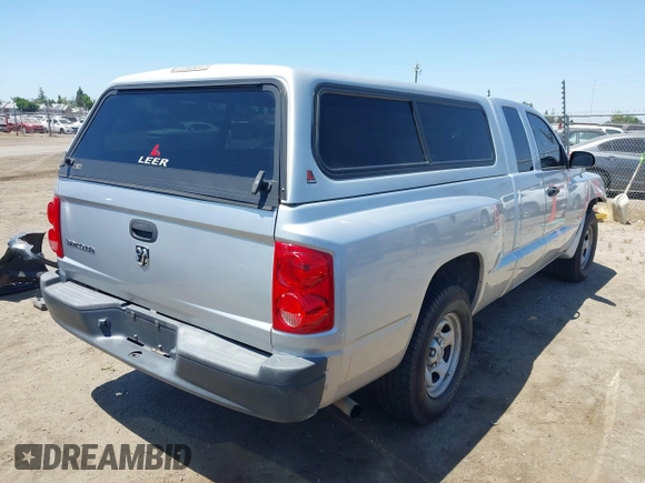 2008 Dodge Dakota ST with VIN 1D7HE22K08S550478, listed as a IAAI auction lot 42194745 with 197,358 mi miles and . Bid and sale history available at DreamBid. Image 4.
