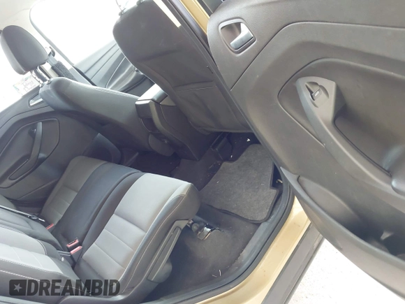 2014 Ford Escape SE with VIN 1FMCU9GX2EUC04173, listed as a IAAI auction lot 42745018 with Not provided miles and . Bid and sale history available at DreamBid. Image 8.