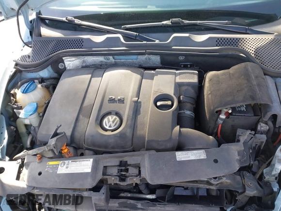2013 Volkswagen Beetle with VIN 3VWHX7AT4DM667136, listed as a IAAI auction lot 41855778 with 120,300 mi miles and . Bid and sale history available at DreamBid. Image 10.