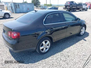 2008 Volkswagen Jetta SE с VIN 3VWRM71K08M122898, выставлен на аукционе IAAI как лот 42408813 с пробегом 165 925 миль миль и . История ставок и продаж доступна на DreamBid. Изображение 4.