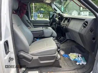 2012 Ford F-250 XL with VIN 1FT7X2B63CEB10491, listed as a Copart auction lot 61693965 with 290,034 mi miles and Clean title. Bid and sale history available at DreamBid. Image 5.