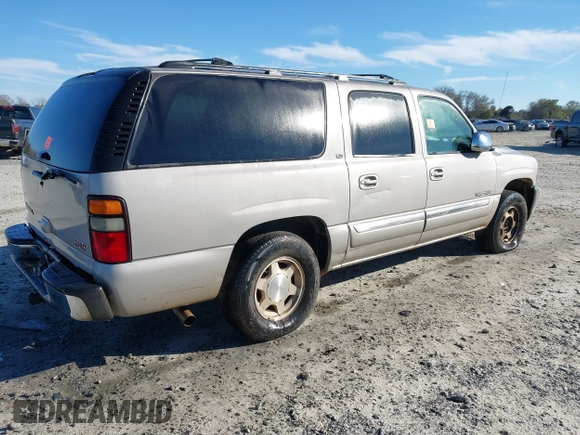 2006 GMC Yukon XL SLT with VIN 1GKFK16ZX6J174519, listed as a IAAI auction lot 41268177 with 243,046 mi miles. Bid and sale history available at carsss.com. Image 4.