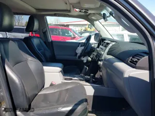 2011 Toyota 4Runner Trail with VIN JTEBU5JR4B5047220, listed as a IAAI auction lot 41805713 with 215,757 mi miles. Bid and sale history available at carsss.com. Image 5.