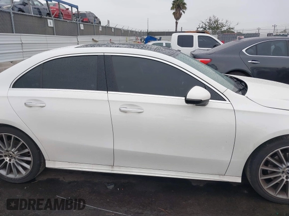 2021 Mercedes-Benz A 220 with VIN W1K3G4EB8MJ272358, listed as a IAAI auction lot 41765266 with 81,639 mi miles and . Bid and sale history available at DreamBid. Image 14.