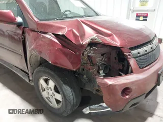 2007 Chevrolet Equinox LT with VIN 2CNDL63F876006413, listed as a IAAI auction lot 42034691 with 202,428 mi miles. Bid and sale history available at carsss.com. Image 6.