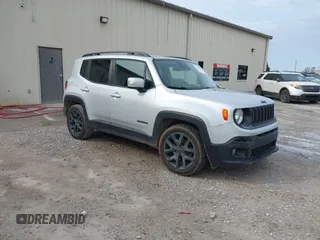 2017 Jeep Renegade Latitude with VIN ZACCJABB4HPG19706, listed as a IAAI auction lot 41520190 with 180,755 mi miles. Bid and sale history available at carsss.com. Image 1.