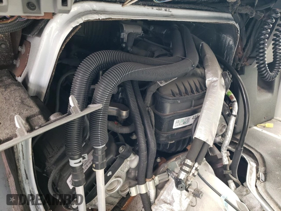 2019 Ford E-Series Commercial z VIN 1FDEE4F66KDC56080, wystawiony jako Copart lot #42263015 z przebiegiem Nie podano mil oraz Czysty tytuł • Clean title. Historia ofert i sprzedaży dostępna na DreamBid. Obrazek 12.