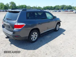 2012 Toyota Highlander with VIN 5TDBK3EH9CS163296, listed as a IAAI auction lot 42512522 with 145,886 mi miles and . Bid and sale history available at DreamBid. Image 4.