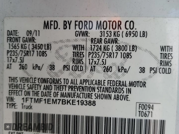 2011 Ford F-150 XL z VIN 1FTMF1EM7BKE19388, wystawiony jako Copart lot #53901755 z przebiegiem 225 208 mil mil oraz Czysty tytuł • Clean title. Historia ofert i sprzedaży dostępna na DreamBid. Obrazek 13.
