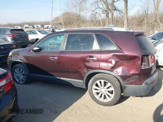 2011 Kia Sorento EX with VIN 5XYKU4A20BG153415, listed as a IAAI auction lot 41768219 with 185,732 mi miles. Bid and sale history available at carsss.com. Image 15.