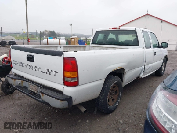 1999 Chevrolet Silverado 1500 LS with VIN 1GCEC19V7XE185680, listed as a IAAI auction lot 42020619 with 246,660 mi miles. Bid and sale history available at carsss.com. Image 4.