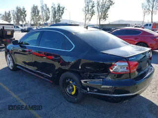 2015 Volkswagen Passat 2.0L TDI SEL Premium with VIN 1VWCV7A31FC053259, listed as a IAAI auction lot 41397357 with 157,842 mi miles. Bid and sale history available at carsss.com. Image 3.