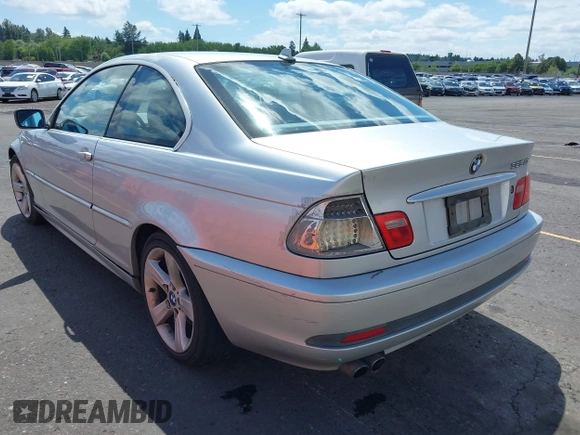 2004 BMW 3 Series 325Ci z VIN WBABV13434JT23180, wystawiony jako IAAI lot #42301399 z przebiegiem 133 763 mil mil oraz . Historia ofert i sprzedaży dostępna na DreamBid. Obrazek 3.