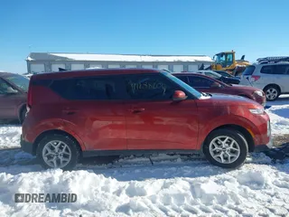 2020 Kia Soul LX with VIN KNDJ23AU6L7097430, listed as a IAAI auction lot 41288206 with 74,398 mi miles. Bid and sale history available at carsss.com. Image 13.